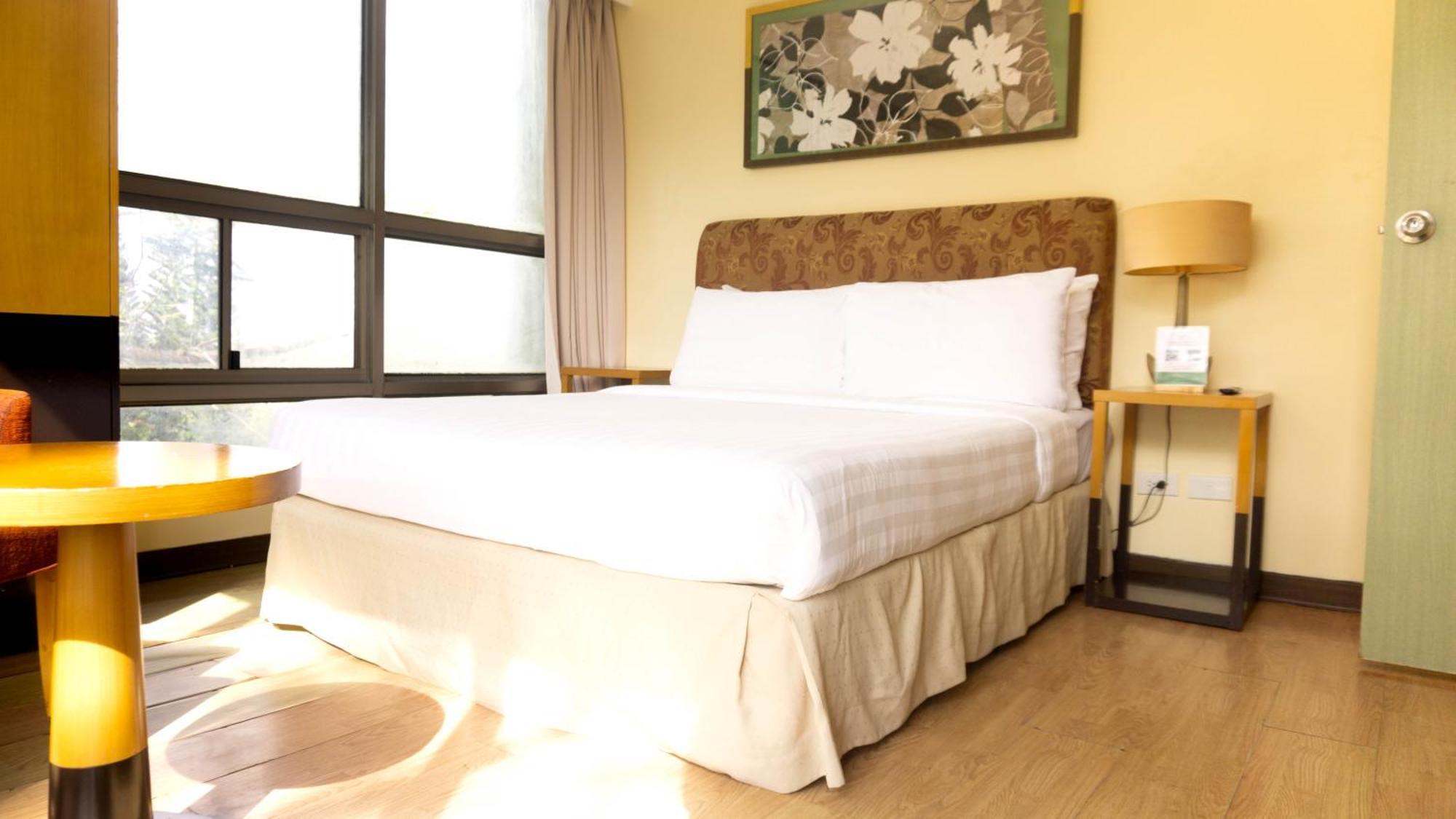 One Tagaytay Place Hotel Suites Official Account Tagaytay City Exteriér fotografie