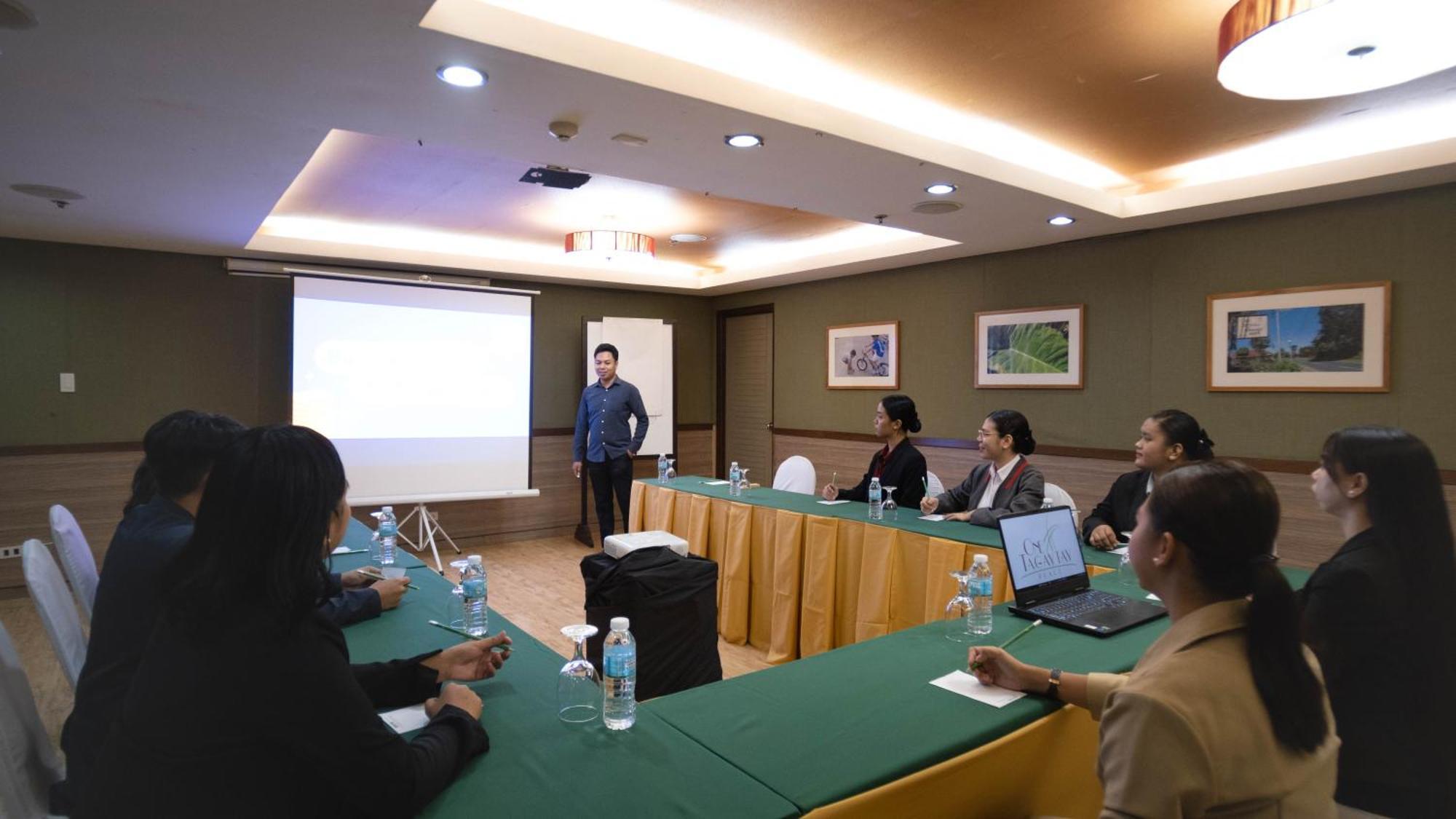 One Tagaytay Place Hotel Suites Official Account Tagaytay City Exteriér fotografie