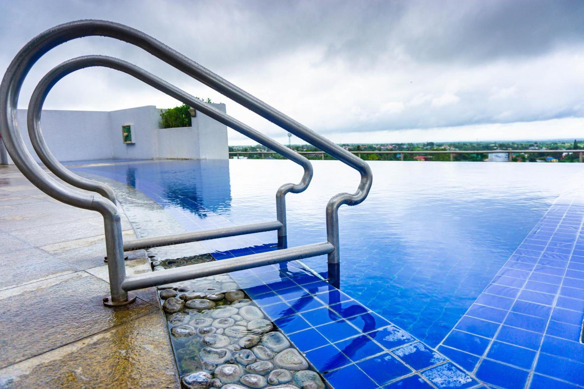 One Tagaytay Place Hotel Suites Official Account Tagaytay City Exteriér fotografie